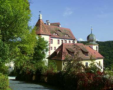 Luftkurort Egloffstein: Eingang zum Burghof