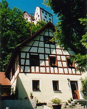 Ferienwohungen in Egloffstein: Gögerhaus unter der Burg
